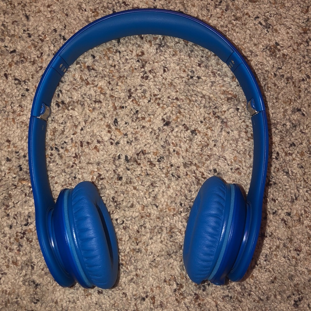Beats solo hd by Dr. Dre